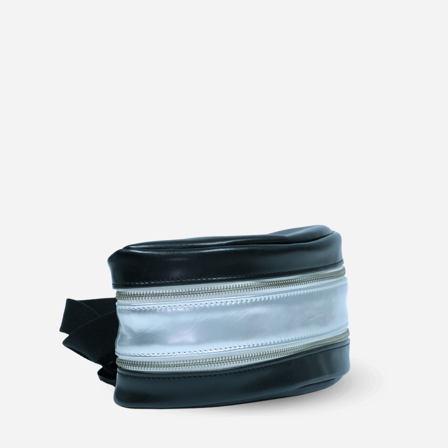 Pouch with additional band in Swarovski stones