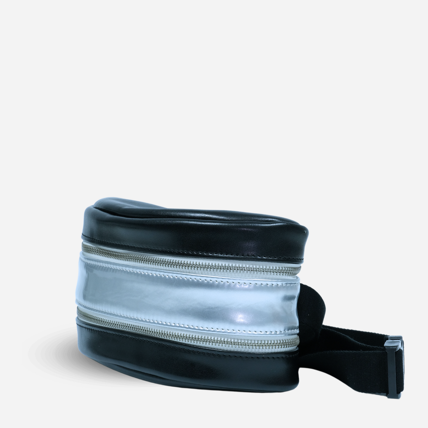 Pouch with additional band in Swarovski stones